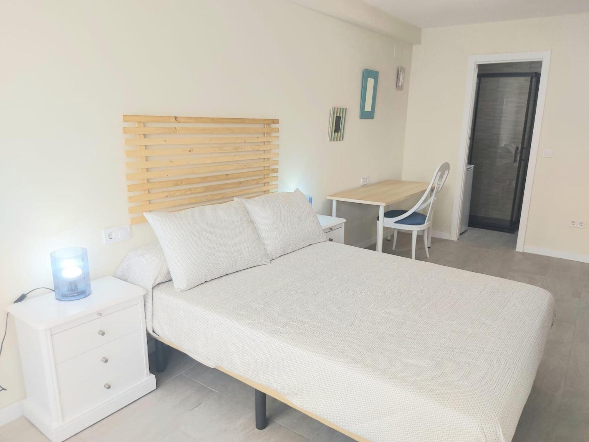 Estudio Luminoso En Puerto Marina Benalmadena Exterior photo