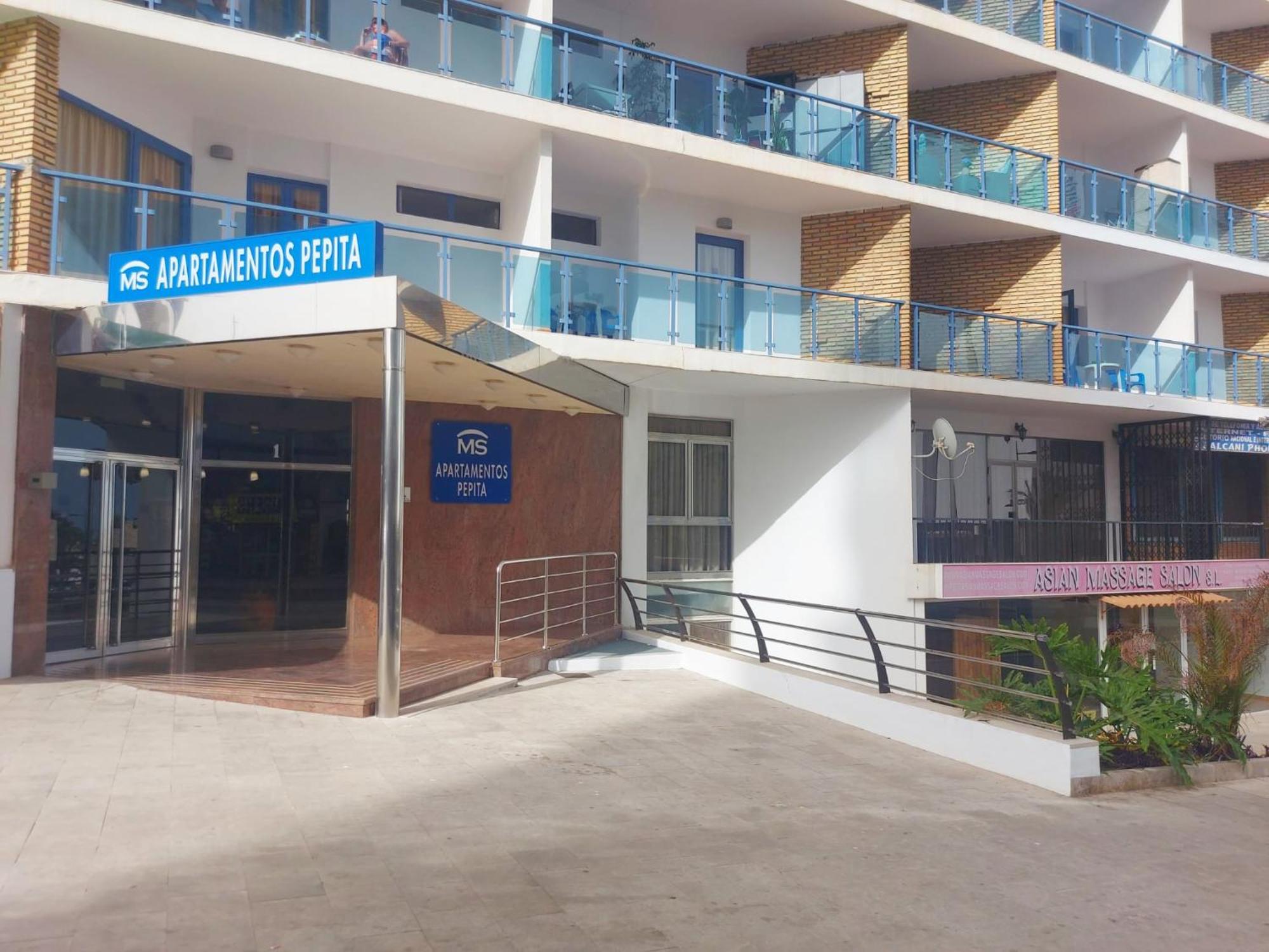 Estudio Luminoso En Puerto Marina Benalmadena Exterior photo